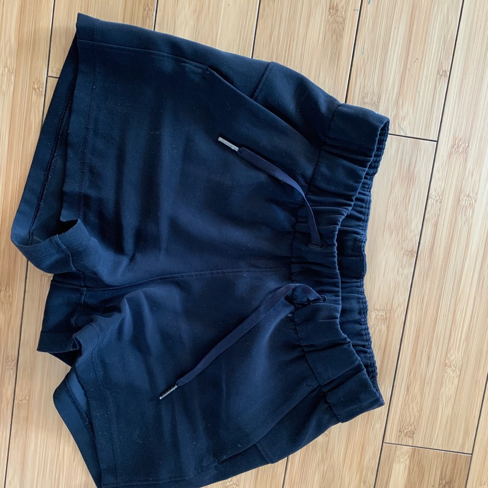 Lululemon athletica fitted tie shorts